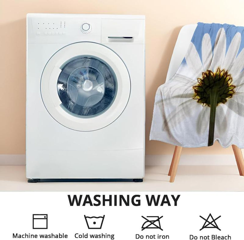 Cozy Disney Lilo & Stitch Christmas Throw Blanket - Plush Holiday Decor & Perfect Gift for Sofa and Bedroom